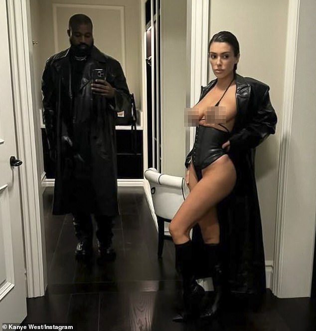 1711080632 234 Bianca Censoris father has demanded she and Kanye West fly