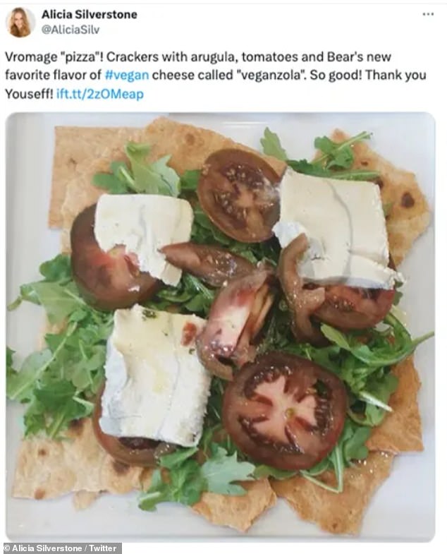 The 26-year-old vegan is a longtime fan of Vromage, sharing a snap of their pizza topped with vegan cheese in 2017