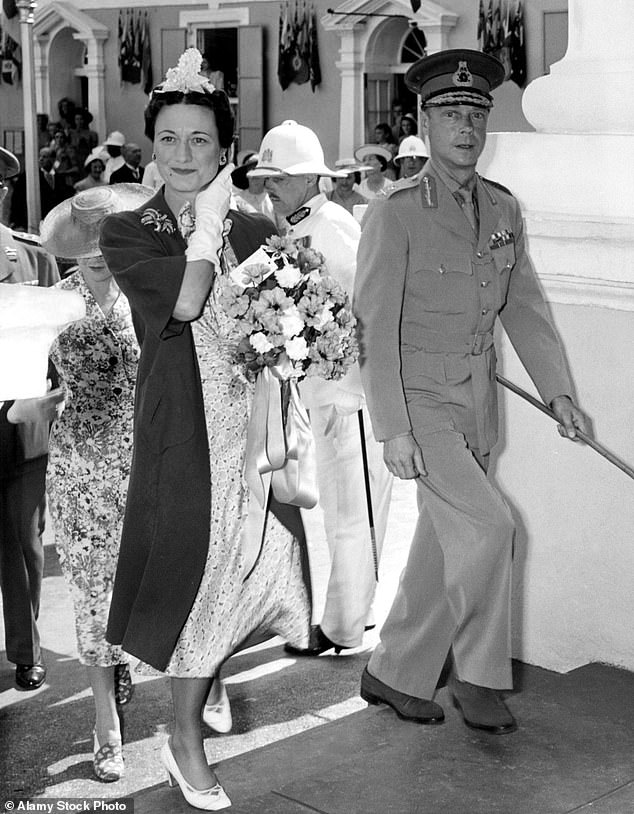 The Duke and Duchess of Windsor enter Government House in Nassau in 1940