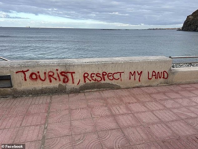 “TOURIST, RESPECT MY LAND”: Islanders reportedly angry at increased tourist traffic
