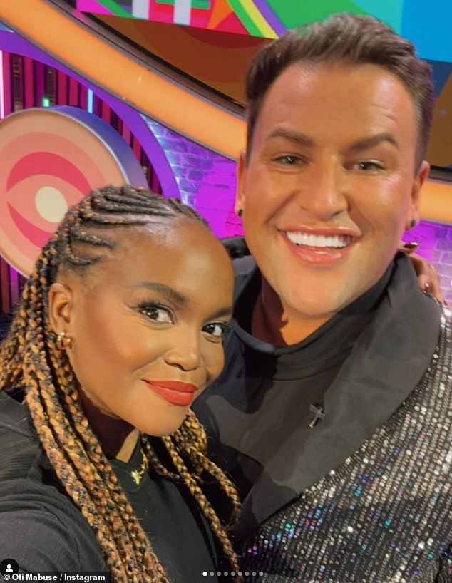 The former Strictly Come Dancing professional also shared a selfie with series winner David Potts following his win on Friday night.