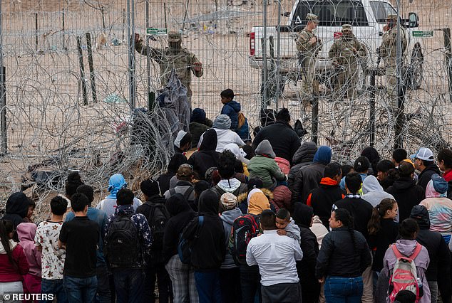 Last week, 600 immigrants easily overpowered members of the Texas National Guard in El Paso by simply climbing the wire fence put up by Governor Abbott and simply covering them with blankets.