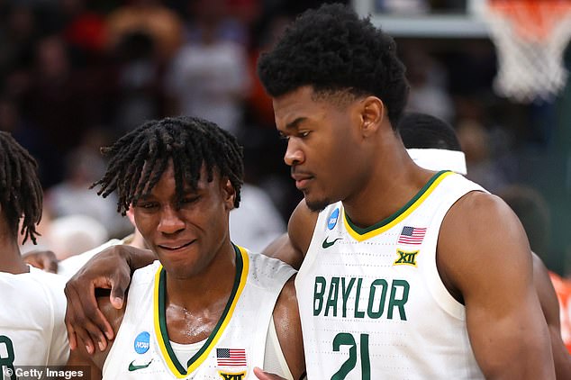 Instead, they opted to let it be up to Baylor Moneyline and UConn against the spread.