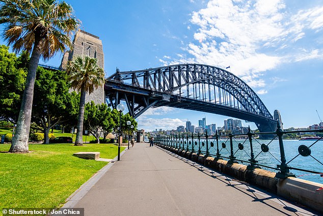 The Borealis suffered an electrical failure one hour after passing under the Sydney Harbor Bridge