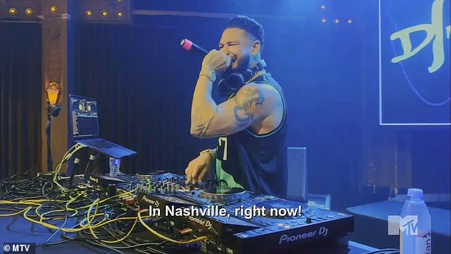 Paul 'DJ Pauly D' had a gig in Portland, but then headed to Nashville for the big reunion with Ronnie.