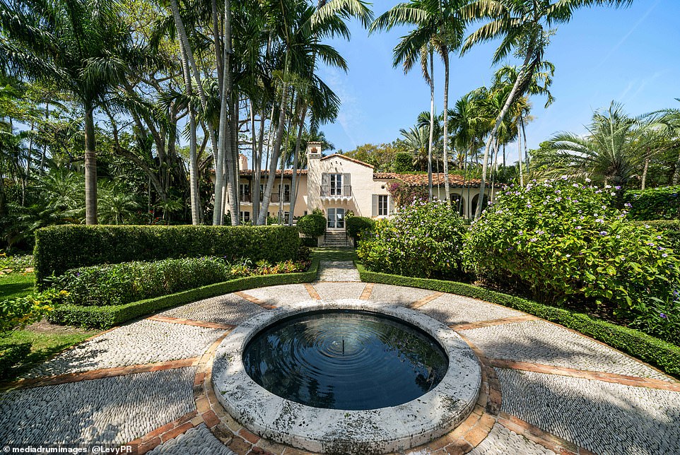 1711752935 398 Stunning six bedroom Miami Vice home hits the market for 30