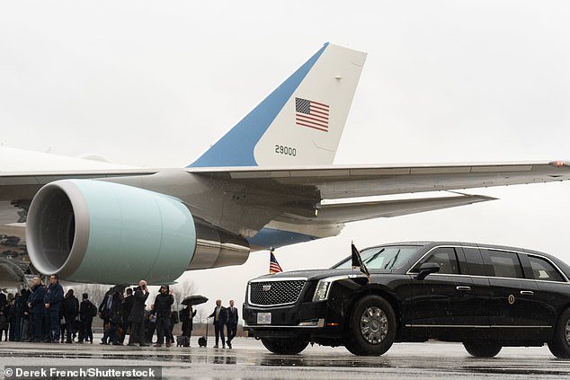 The Biden administration opted to keep the plane's classic design, overturning a Trump administration redesign that a study said would contribute to heat and costs.