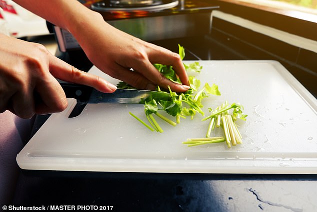 You could be ingesting a lot of microplastics just by chopping your food on a plastic board.