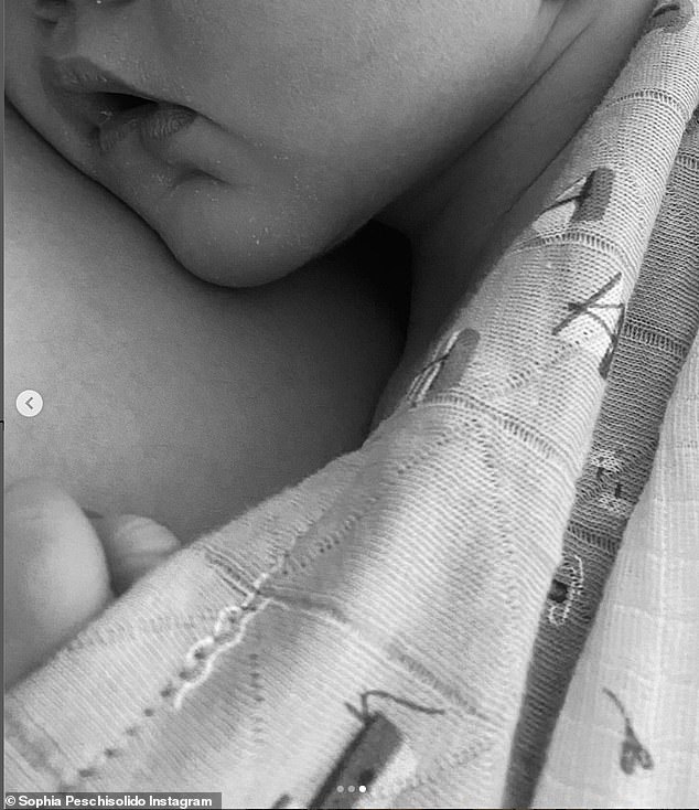 The beauty shared with her followers a close-up of her newborn baby resting on her chest after giving birth.