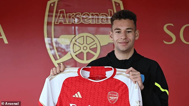 Brayden Clarke, 16, has signed for Arsenal's youth system after spending his early years at Wolves.