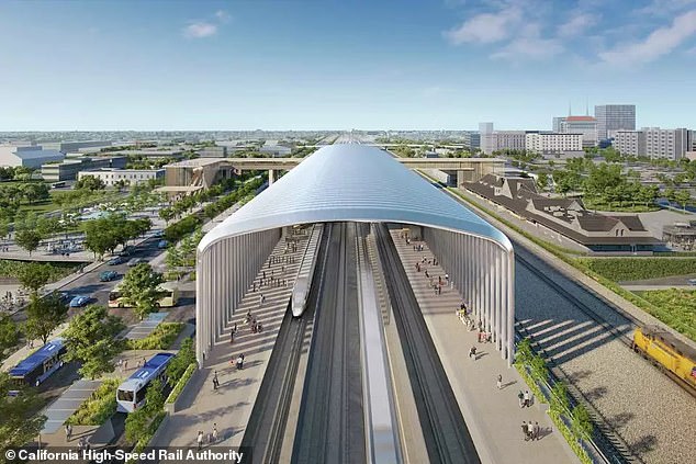 The high-speed train stations in the Central Valley will be huge, with wide platforms and extensive plazas, as well as spacious parking lots.
