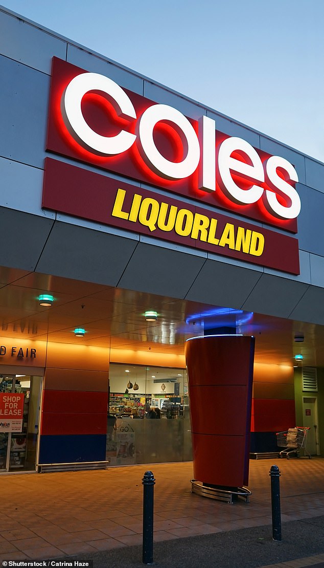 Coles Liquor stores, including Liquorland, Vintage Cellars and First Choice, will temporarily go cashless from March 27 to April 5 amid industry-wide issues with cash movements.
