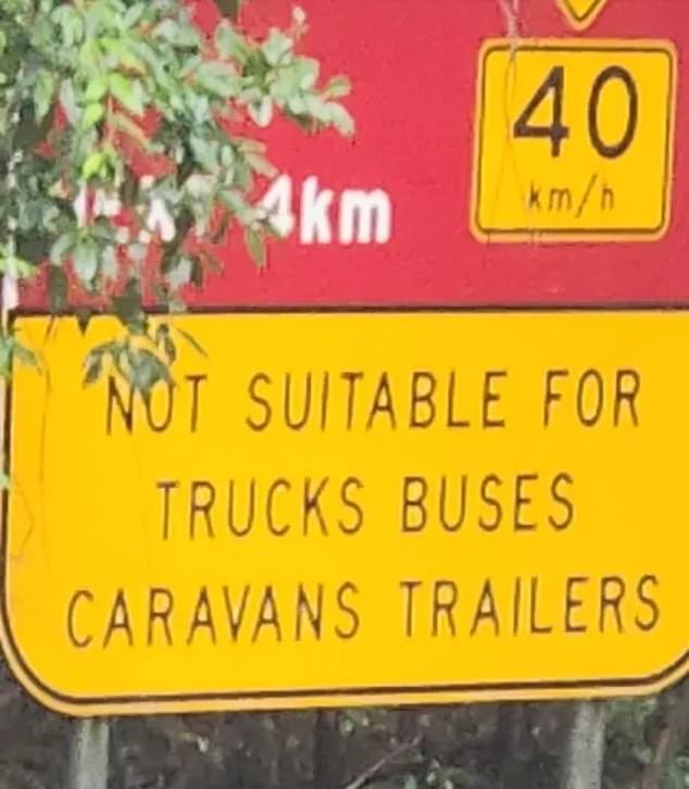 The caravan tower attempted the difficult route despite numerous signs warning it was a bad idea.