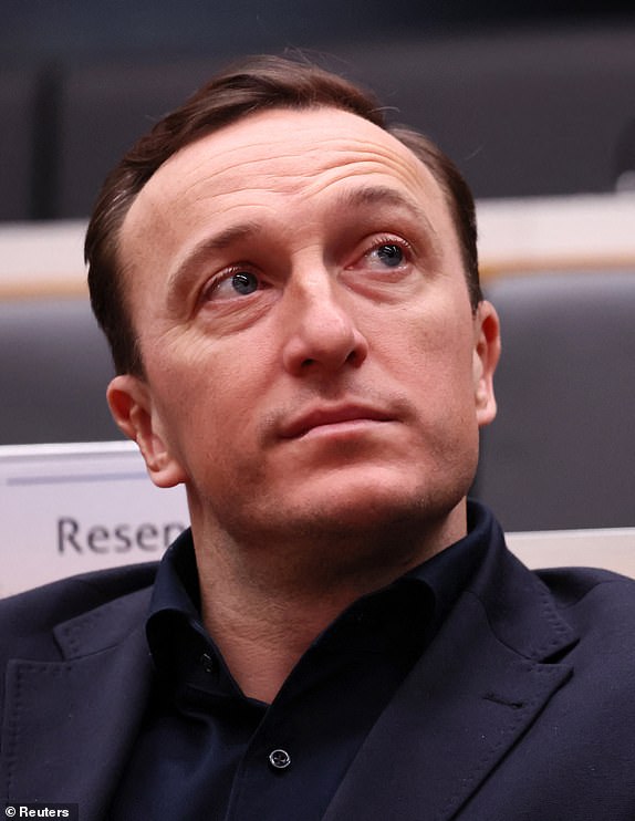 Soccer - Europa League - Quarter-final, semi-final and final draw - UEFA Headquarters, Nyon, Switzerland - March 15, 2024 West Ham United representative Mark Noble is pictured before the draw REUTERS/Denis Balibouse