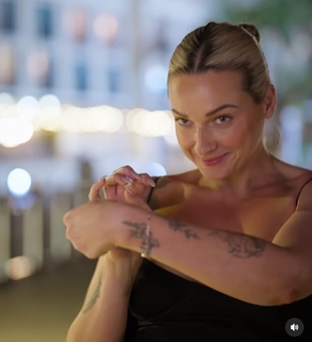Married at First Sight groom Jack Dunkley impressed his wife Tori Adams during Tuesday night's episode when he gave her a stunning gold bracelet.