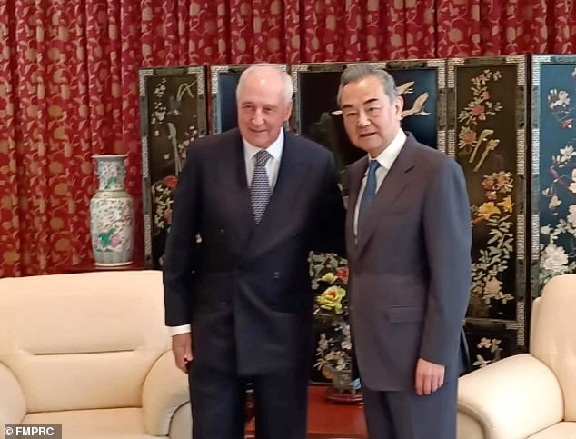 Chinese media have capitalized on Paul Keating's much-criticized meeting with the state's top foreign affairs official while he was on a diplomatic trip to Australia.