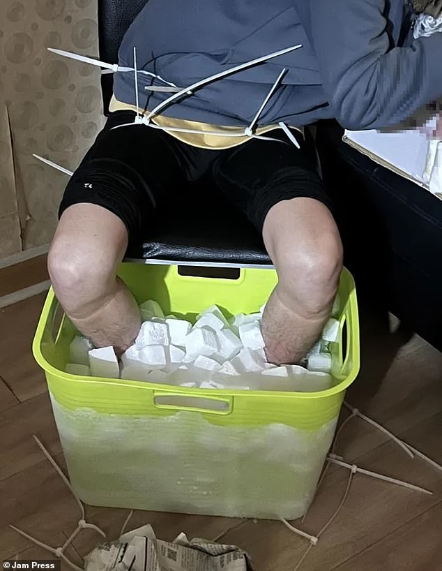Liao documented the stunt between  2 a.m. and noon on January 27, 2023, according to the prosecutor's March 14 statement.  The picture: Chang freezes his legs