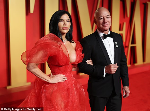 Jeff Bezos and his fiancee Lauren Sanchez were spotted lighting up the red carpet for the 2024 Vanity Fair Oscars Party