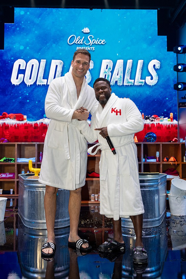 Cousins ​​was a guest on 'Cold As Balls' with Kevin Hart talking about his teammates' hygiene.