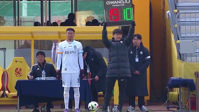 Former Manchester United winger Jesse Lingard made his K League debut on Saturday