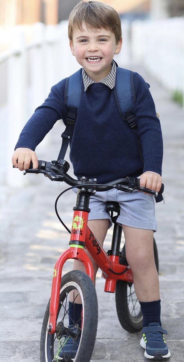 This photo of Prince Louis, taken by Kate, was shared to mark the young royal entering school