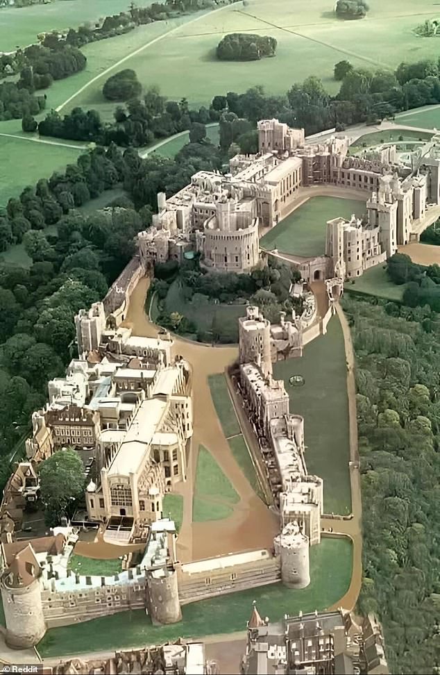 Royal fans are once again back on the Photoshop affair - and this time a photo of Windsor Castle has come under scrutiny.