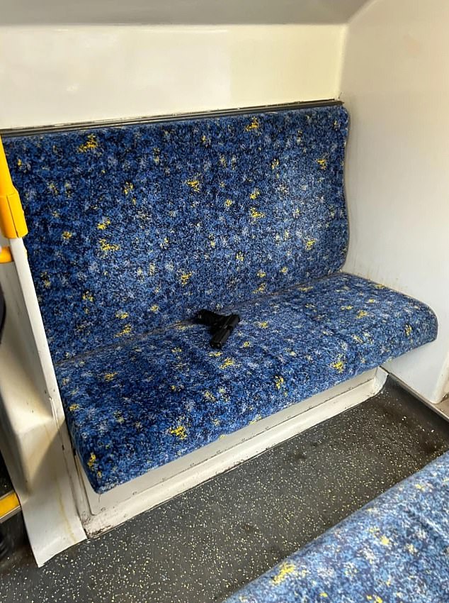 A gel gun abandoned by a passenger sparked chaos on a Sydney-bound train during rush hour on Friday morning due to its striking resemblance to a Glock pistol.