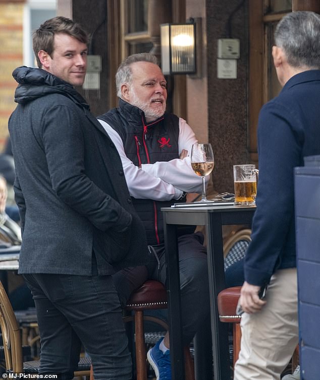 Kate Middleton's uncle Gary Goldsmith was spotted outside a pub enjoying a drink with friends