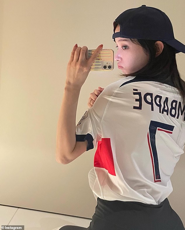 Jong-seo wears the jersey of French footballer Kylian Mbappe on Instagram