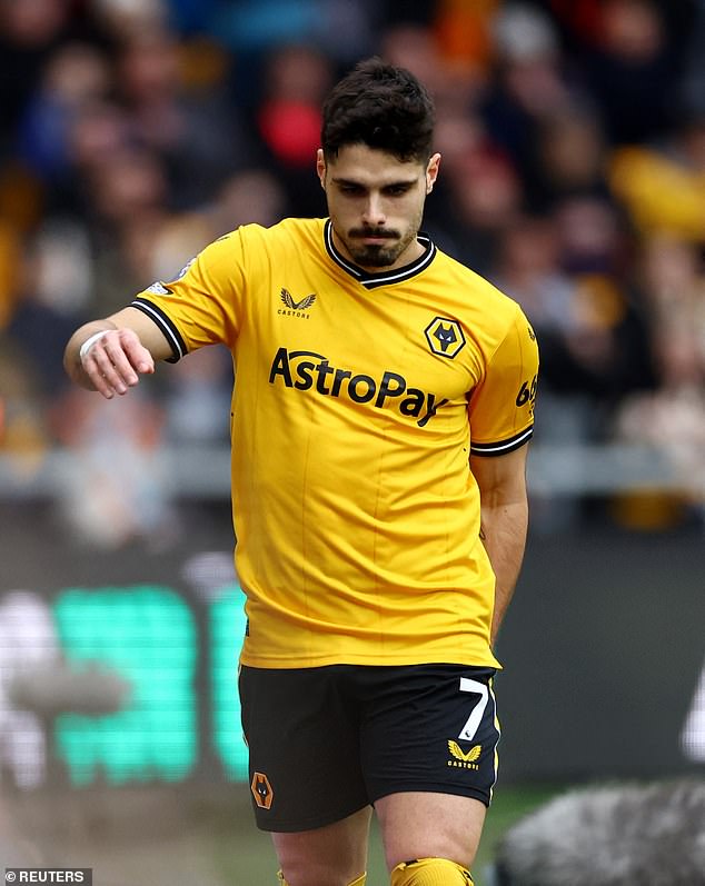 Wolves winger Pedro Neto could miss the rest of the season due to a hamstring injury