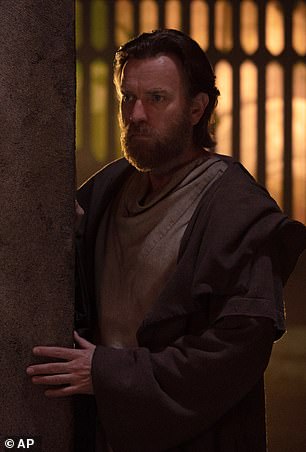 1711941095 89 Ewan McGregor dishes about whether he will reprise iconic role