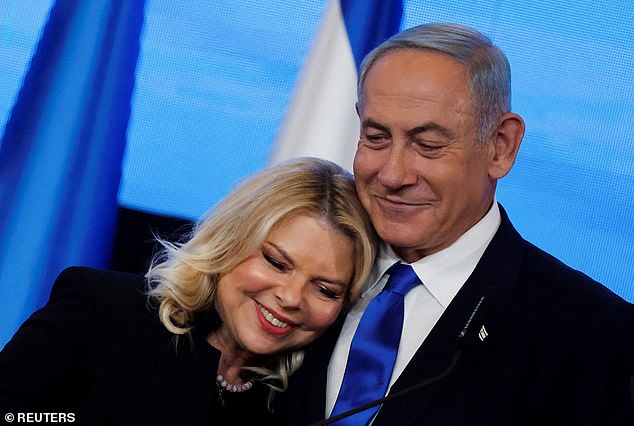 In 2015, reports emerged that Sara had ordered prepared meals and charged the Israeli government nearly $100,000 in expenses when the Prime Minister's Office was already hiring a dedicated chef.