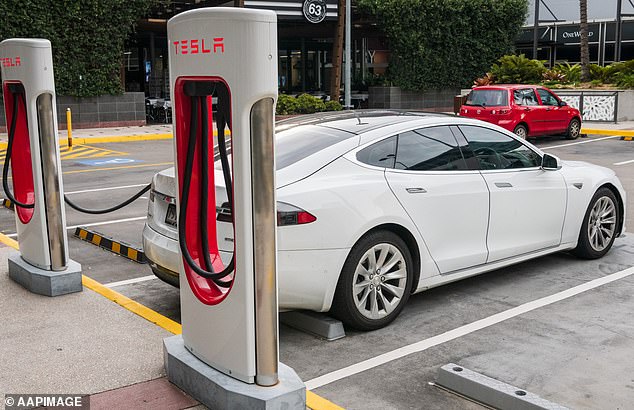 There are around 198,000 electric vehicles on Australian roads, but there are currently only 3,000 public charging stations across the country.