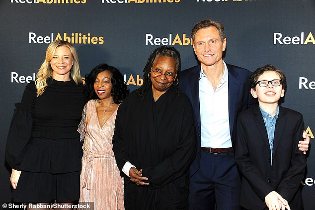 She posed with Ezra director Tony Goldwyn, Pavar Snipe, Whoopi. Goldberg and William A. Fitzgerald, who plays the title character.
