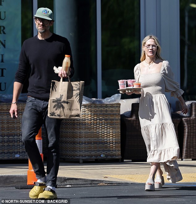 The star, her husband Dave Abrams, 42, and their children enjoyed a trip from their home in Pasadena to a Malibu beach house, stopping in Calabasas for a quick shop at Erewhon.