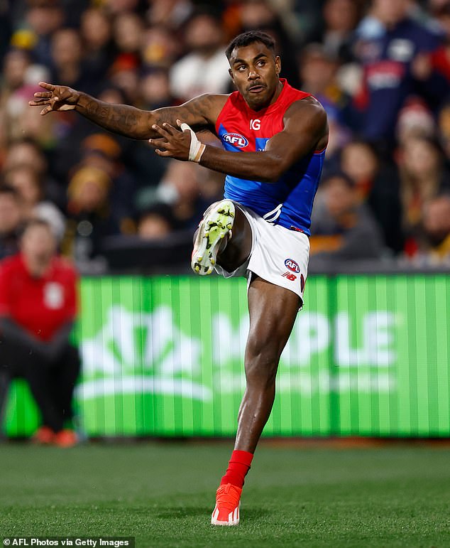 Melbourne star Kysaiah Pickett (pictured) could be in trouble after elbowing Jake Soligo's head while trying to smother a ball.