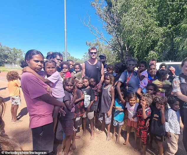 The Australian actor, 40, made a surprise arrival in Beswick by landing VIP style by helicopter as he headed to film in his old hometown of Bulman.