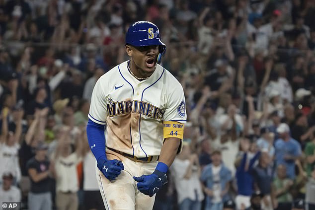 The Seattle Mariners are still waiting for Fanatics to ship their Sunday cream jerseys.