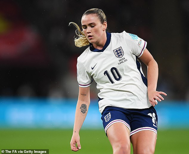 Tottenham midfield sensation Grace Clinton made her first competitive start for England