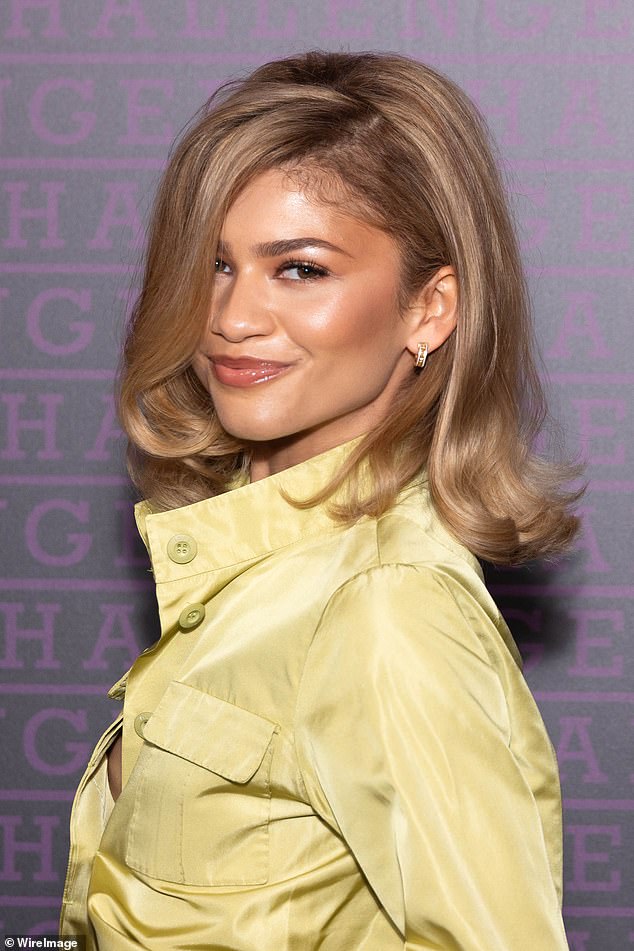 Zendaya looked radiant in a close-up as she opted for dewy makeup.