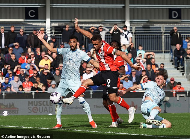 Although they are still in the relegation zone, Morris' goal will give Luton a big boost