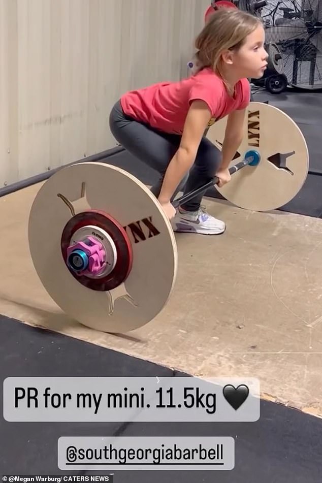 1712476666 676 Meet 6 year old Jayde the mini weightlifter with an unusual hobby