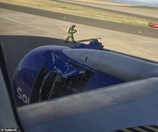 1712519021 480 Terrifying moment Boeings engine cover falls off and hits the