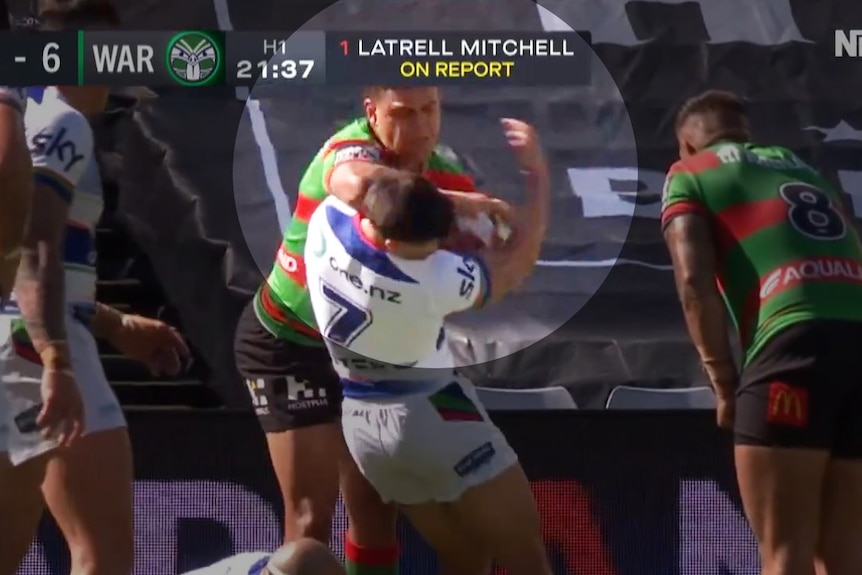 Latrell Mitchell hits Shaun Johnson with an elbow during an NRL game between the South Sydney Rabbitohs and the Warriors.
