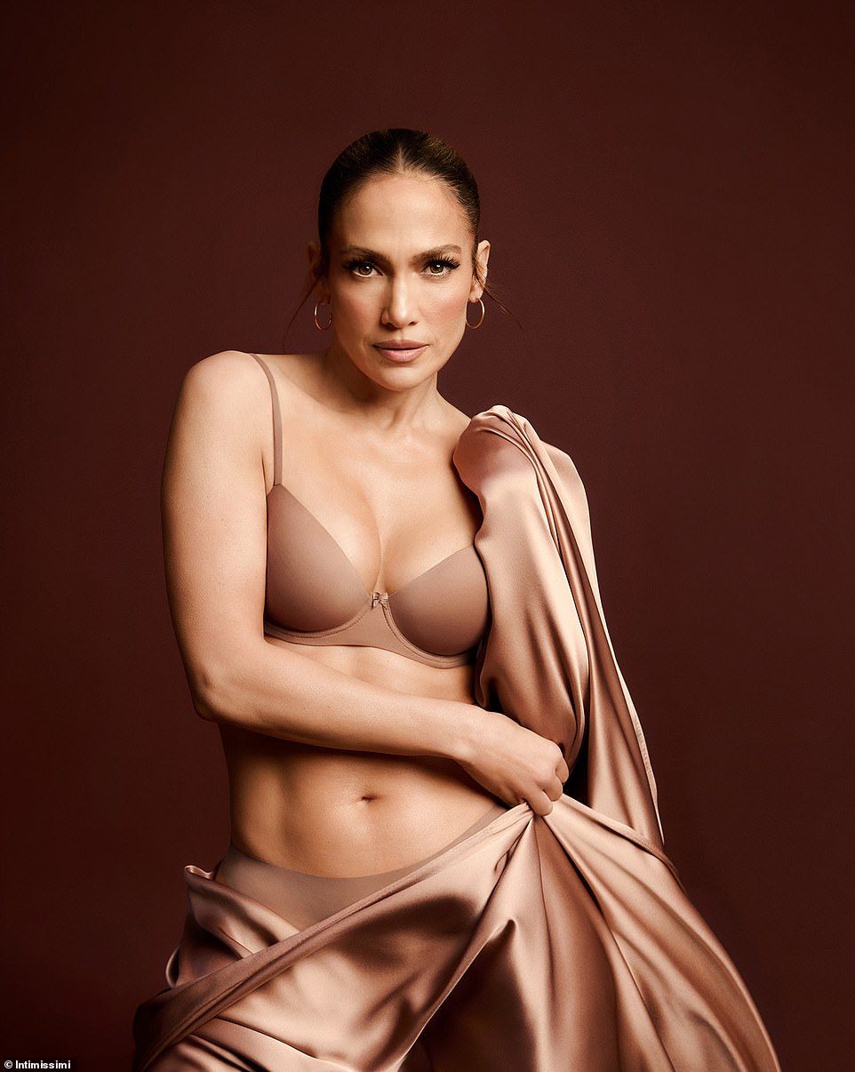 'I always look for quality fabrications and a superior comfortable fit. New Silky Intimates by Intimissimi is a perfect collection: it has a classic style and the fabrics are luxurious