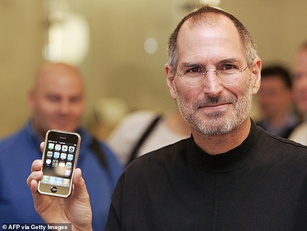 Former Apple CEO Steve Jobs battled pancreatic cancer for a decade, but he made no public statements about his illness and was determined to stay at work as long as he could.