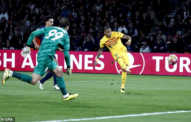 The former Leeds player had to guide his shot between two PSG defenders who were looking to score the net.