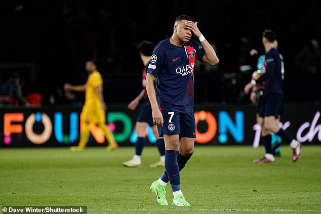 A heartbroken Mbappé can't believe his eyes after PSG relinquishes the lead in Paris
