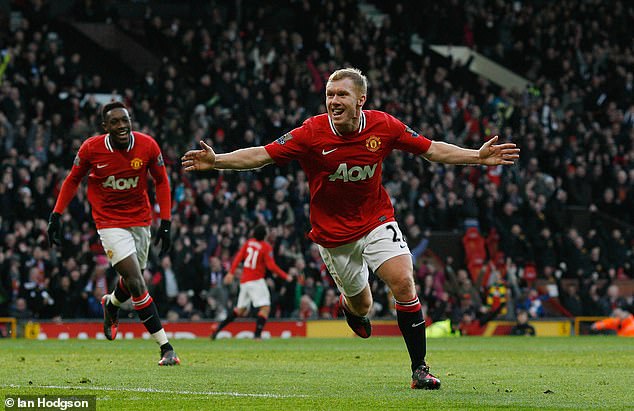 Scholes is known as one of the best midfielders in the Premier League.