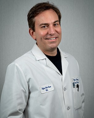 Dr. Jeffrey Dello Russo is an ophthalmologist at the New Jersey Eye Center.